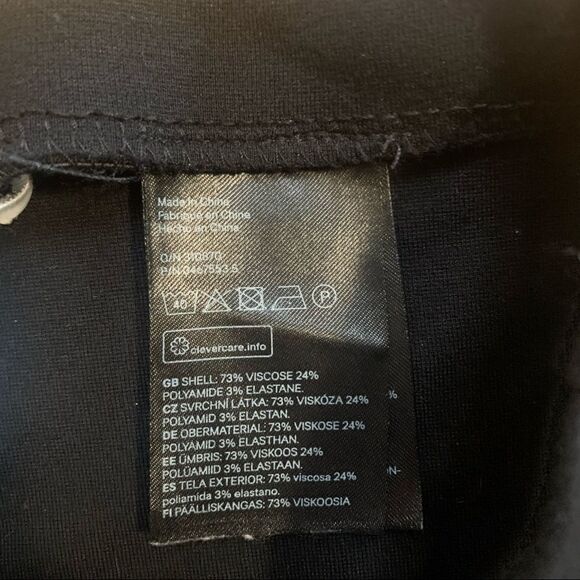 H&M Black Pencil Skirt with Slit Size XS - Picture 4 of 4